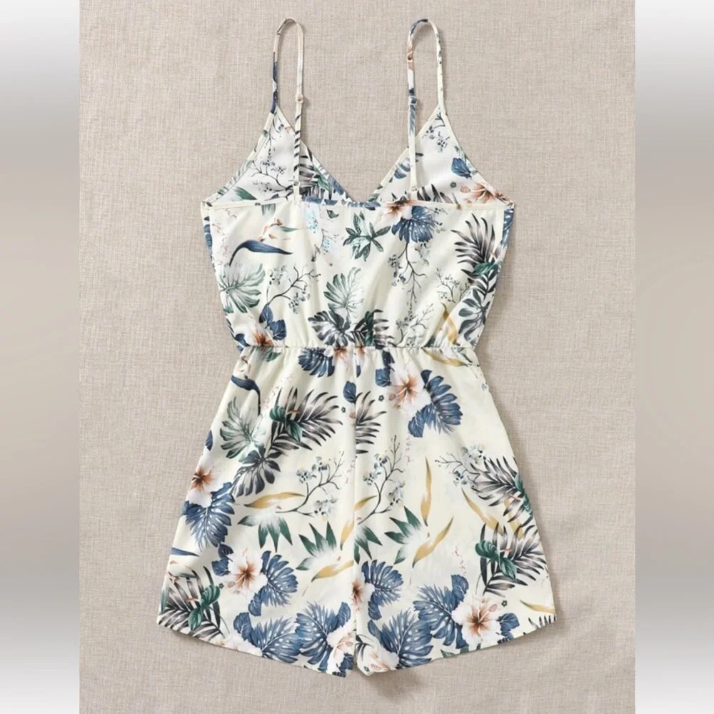 Floral print beige cami romper Size S EUC